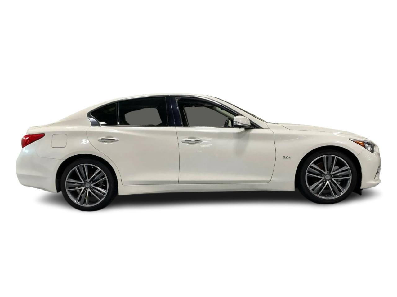 2016 Infiniti Q50 3.0T Photo3