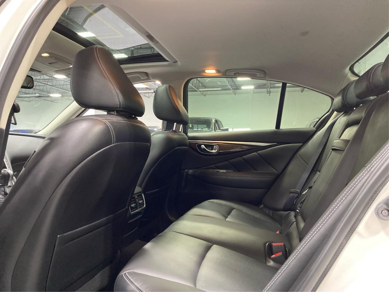 2016 Infiniti Q50 3.0T Photo