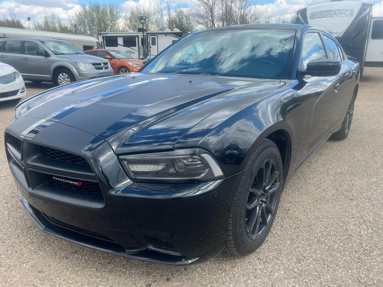 2014 Dodge Charger 5.7L VVT V8, Hemi Leather R/T - Photo #2