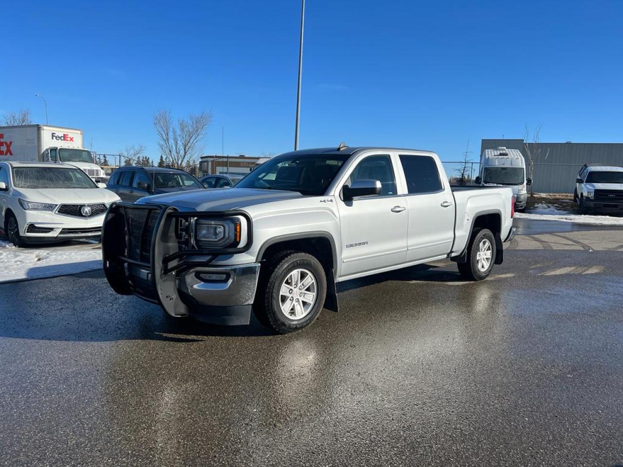 Used 2018 GMC Sierra 1500 SLE  | $0 DOWN - EVERYONE APPROVED!! for sale in Calgary, AB