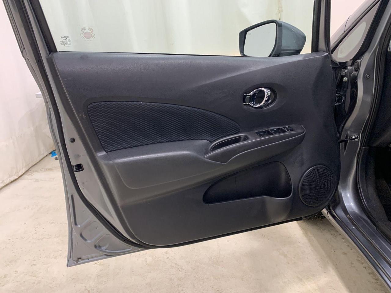 2018 Nissan Versa Note  Photo3
