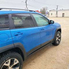 2018 Jeep Cherokee Trailhawk 4X4 Sunroof Heated Seats - Photo #33