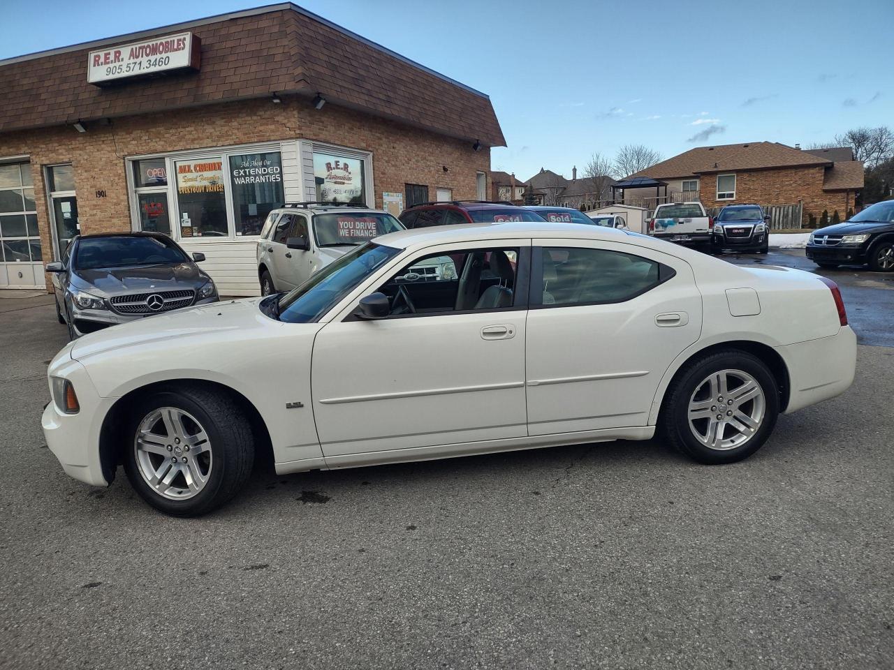 Used 2006 Dodge Charger 4dr SXT for sale in Oshawa, ON
