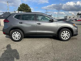 2018 Nissan Rogue AWD S - Photo #4