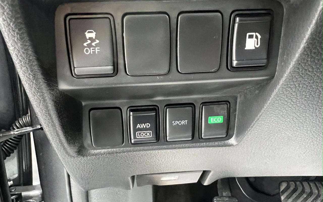 2018 Nissan Rogue AWD S - Photo #10