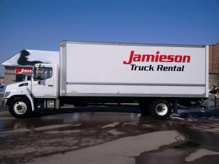 2020 Hino 338 AUTO/HYDRAULIC BRAKES/24'/POWERTAILGATE - Photo #2