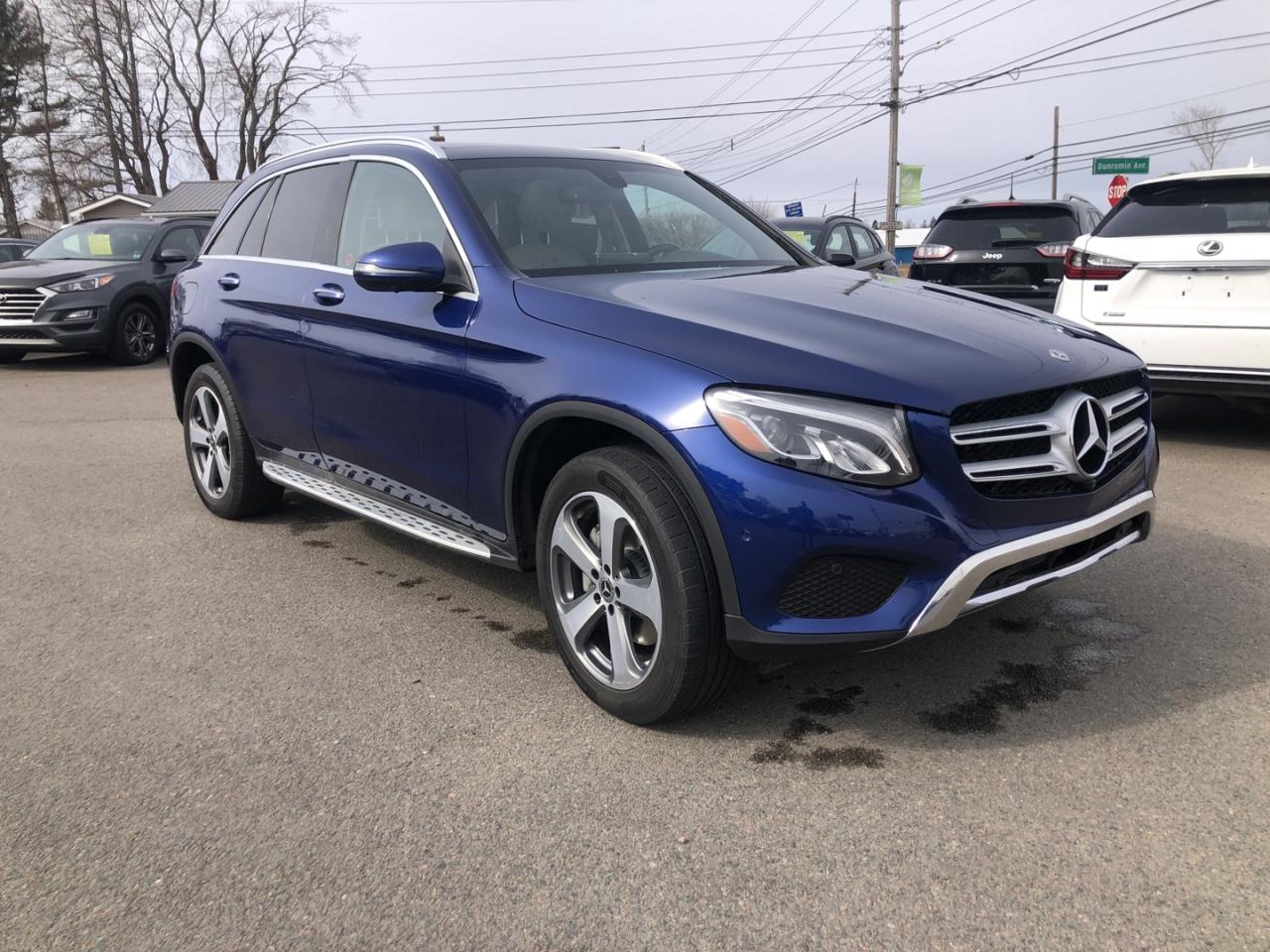 Used 2019 Mercedes-Benz GLC-Class GLC300 / 4MATIC / PANO ROOF / LEATHER / REMOTE START / APPLE CARPLAY & ANDROID AUTO for sale in Truro, NS