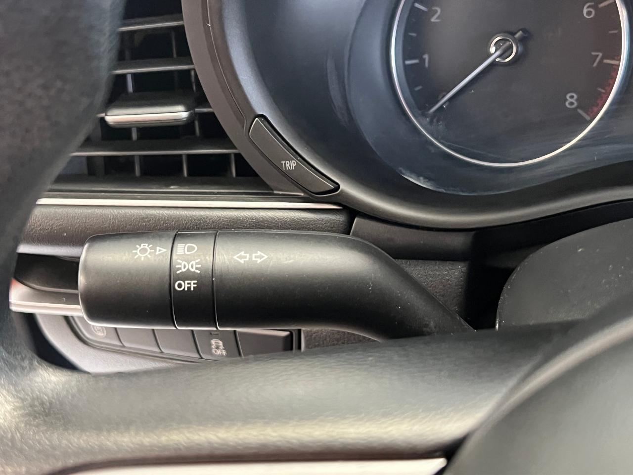 2019 Mazda MAZDA3 GX+ApplePlay+Camera+Blind Spot+Cross Traffic - Photo #46