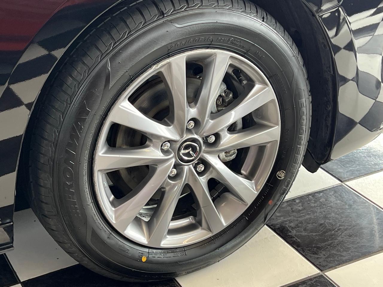 2019 Mazda MAZDA3 GX+ApplePlay+Camera+Blind Spot+Cross Traffic - Photo #52
