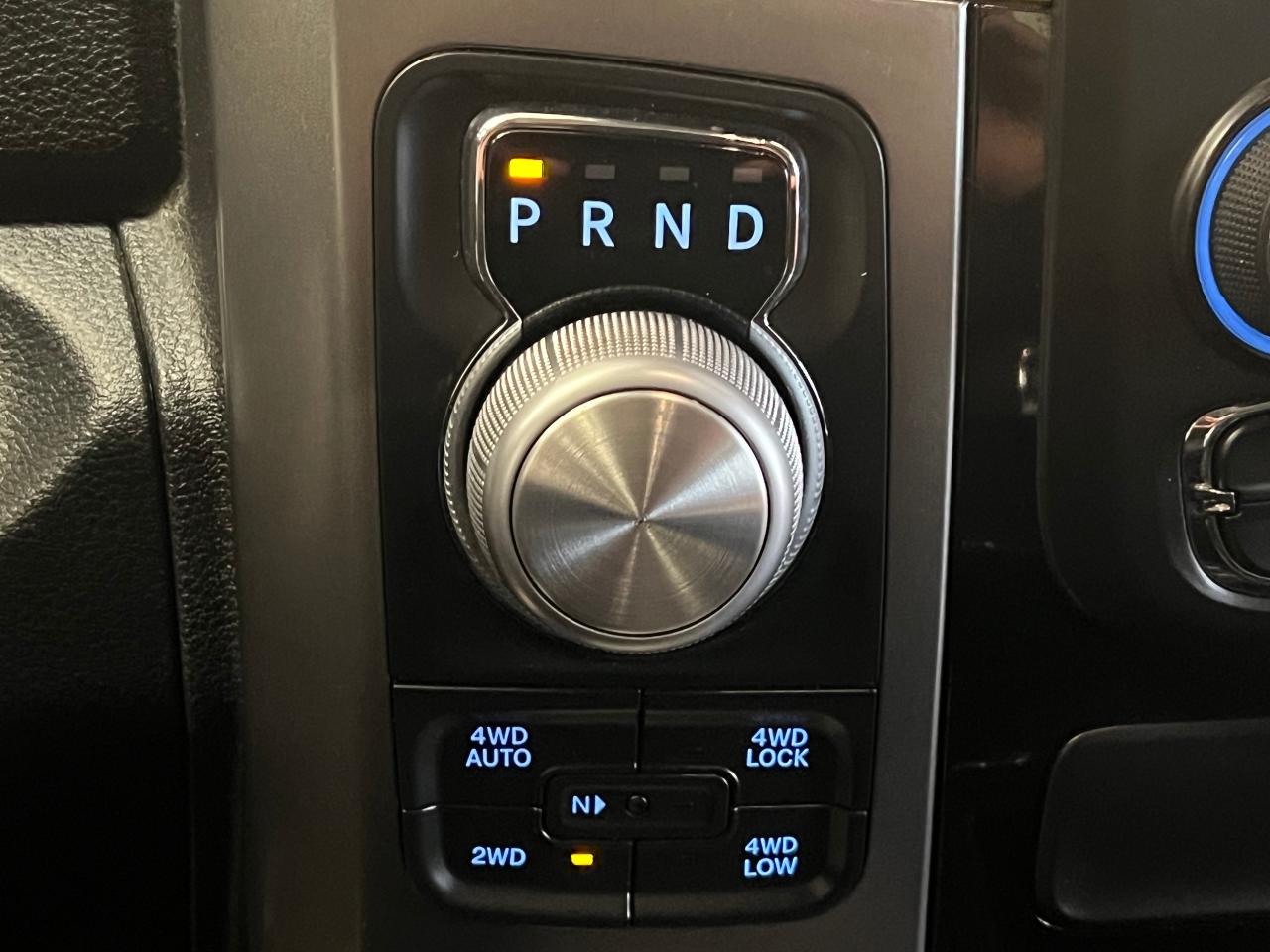 2016 RAM 1500 SPORT HEMI 5.7L 4x4+Roof+Leather+GPS+Accident Free - Photo #38