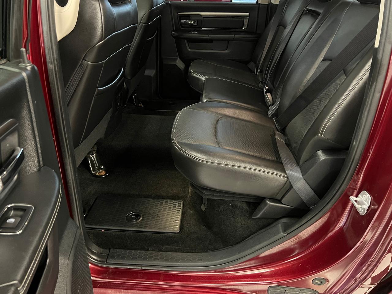 2016 RAM 1500 SPORT HEMI 5.7L 4x4+Roof+Leather+GPS+Accident Free Photo89