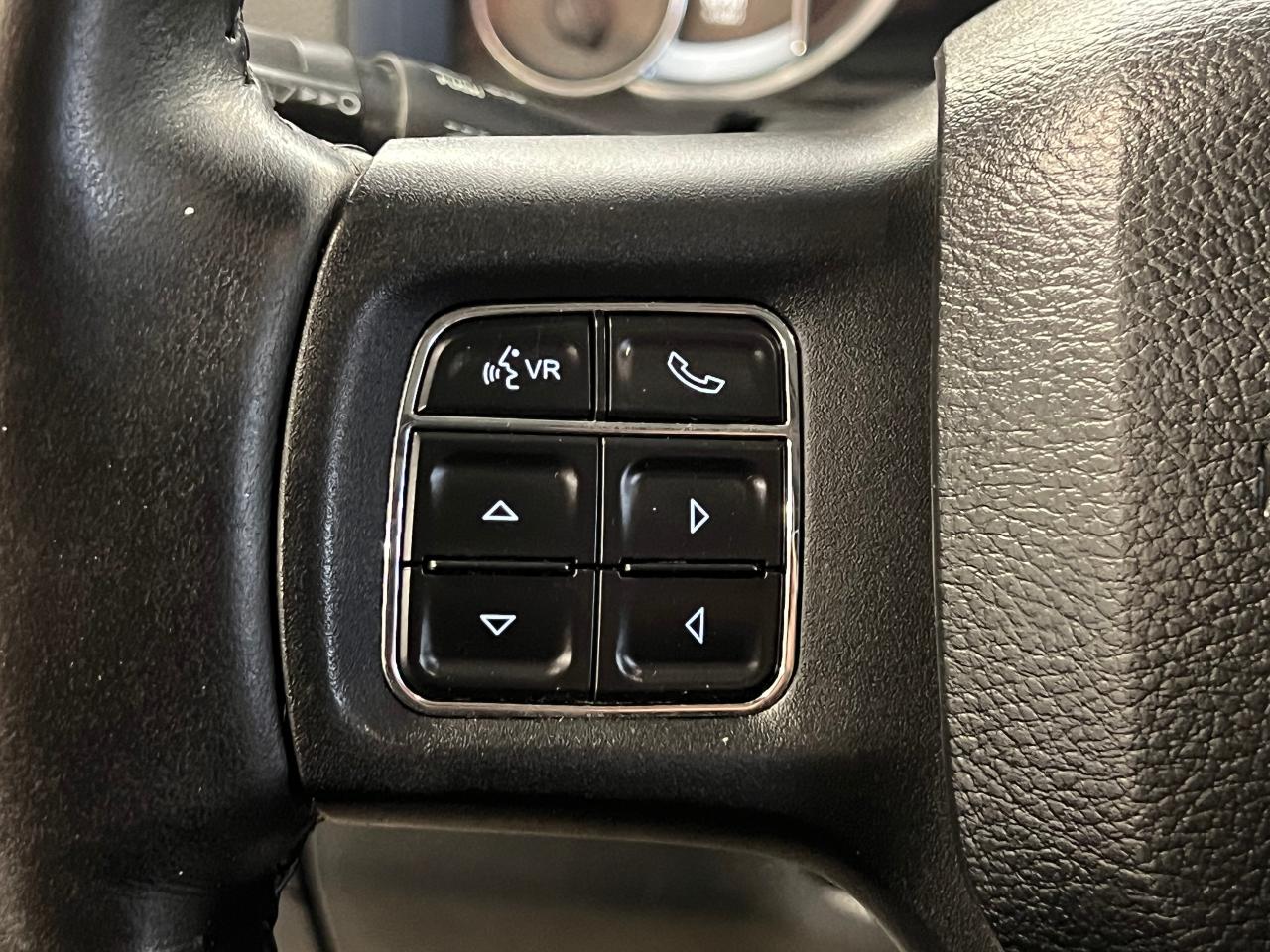 2016 RAM 1500 SPORT HEMI 5.7L 4x4+Roof+Leather+GPS+Accident Free Photo112