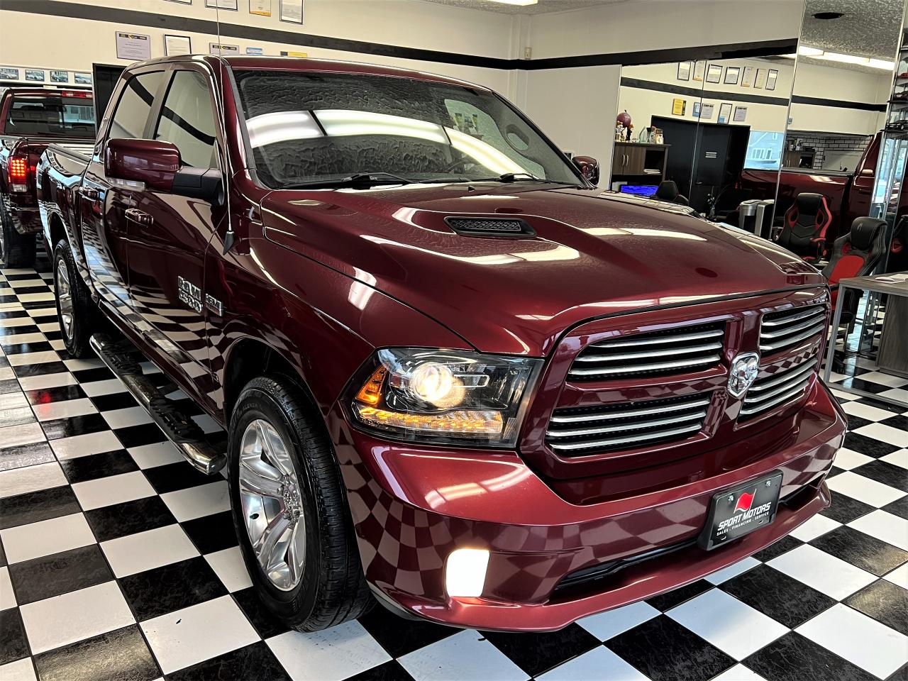 2016 RAM 1500 SPORT HEMI 5.7L 4x4+Roof+Leather+GPS+Accident Free Photo69