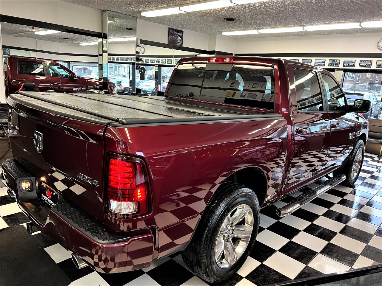 2016 RAM 1500 SPORT HEMI 5.7L 4x4+Roof+Leather+GPS+Accident Free Photo68