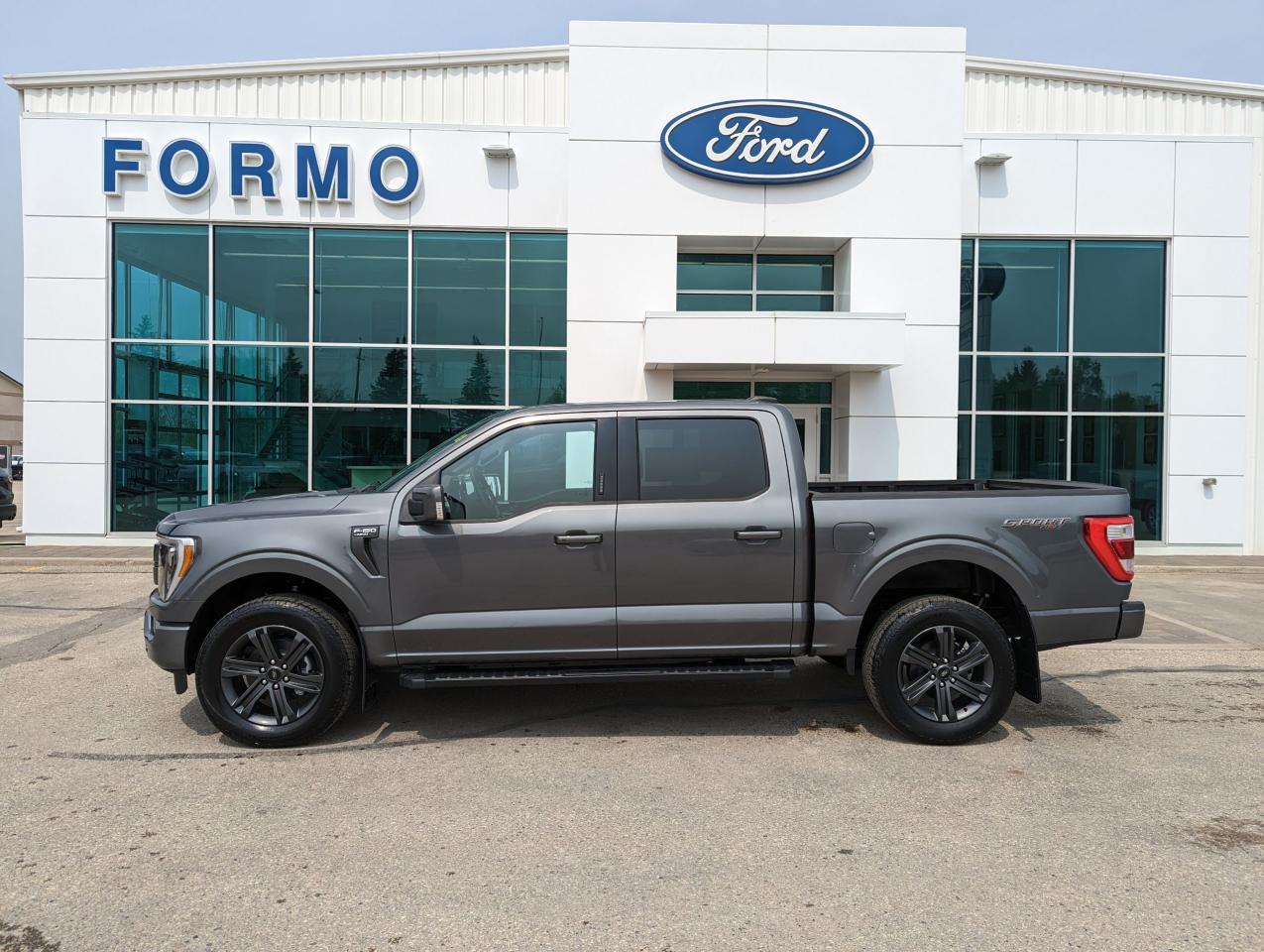 2023 Ford F-150 Lariat Photo0