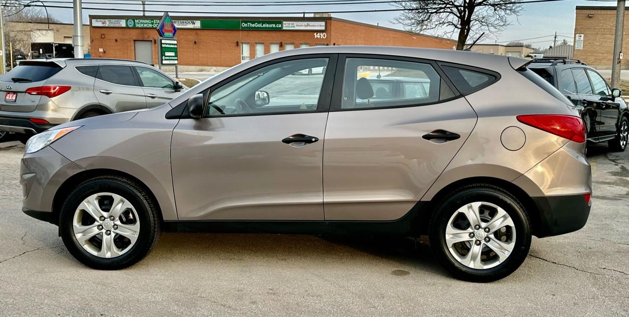 2011 Hyundai Tucson  - Photo #3