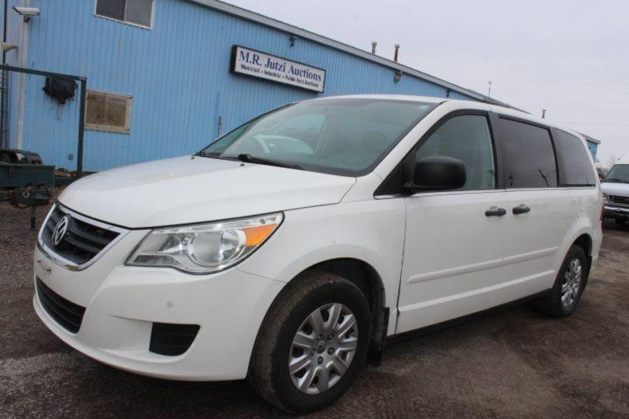 Used 2010 Volkswagen Routan  for sale in Breslau, ON