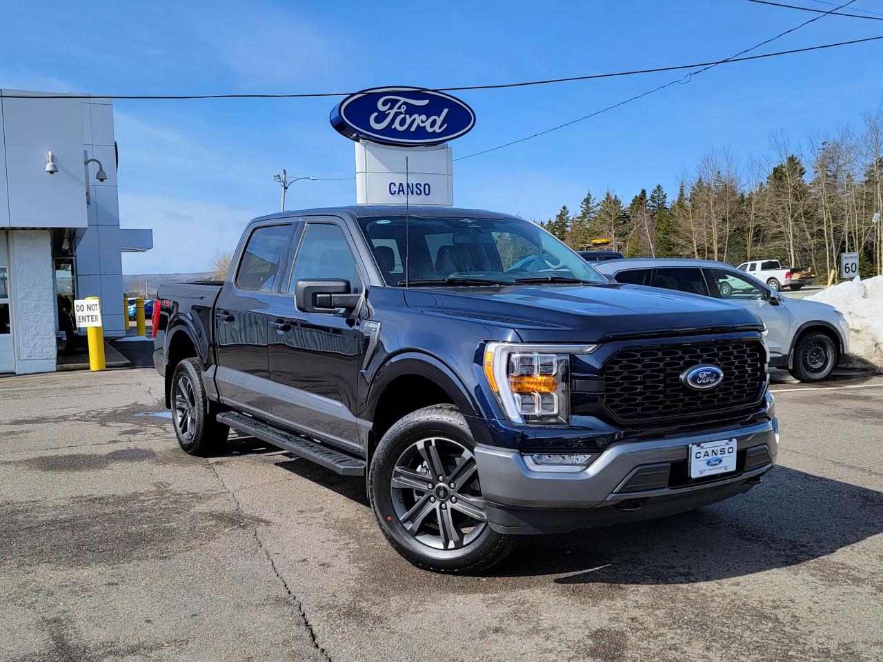 2023 Ford F-150 XLT 4WD SUPERCREW 5.5' BOX Photo0