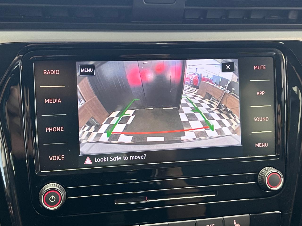 2020 Volkswagen Passat Comfortline+New Tires+ApplePlay+CAM+CLEAN CARFAX - Photo #11