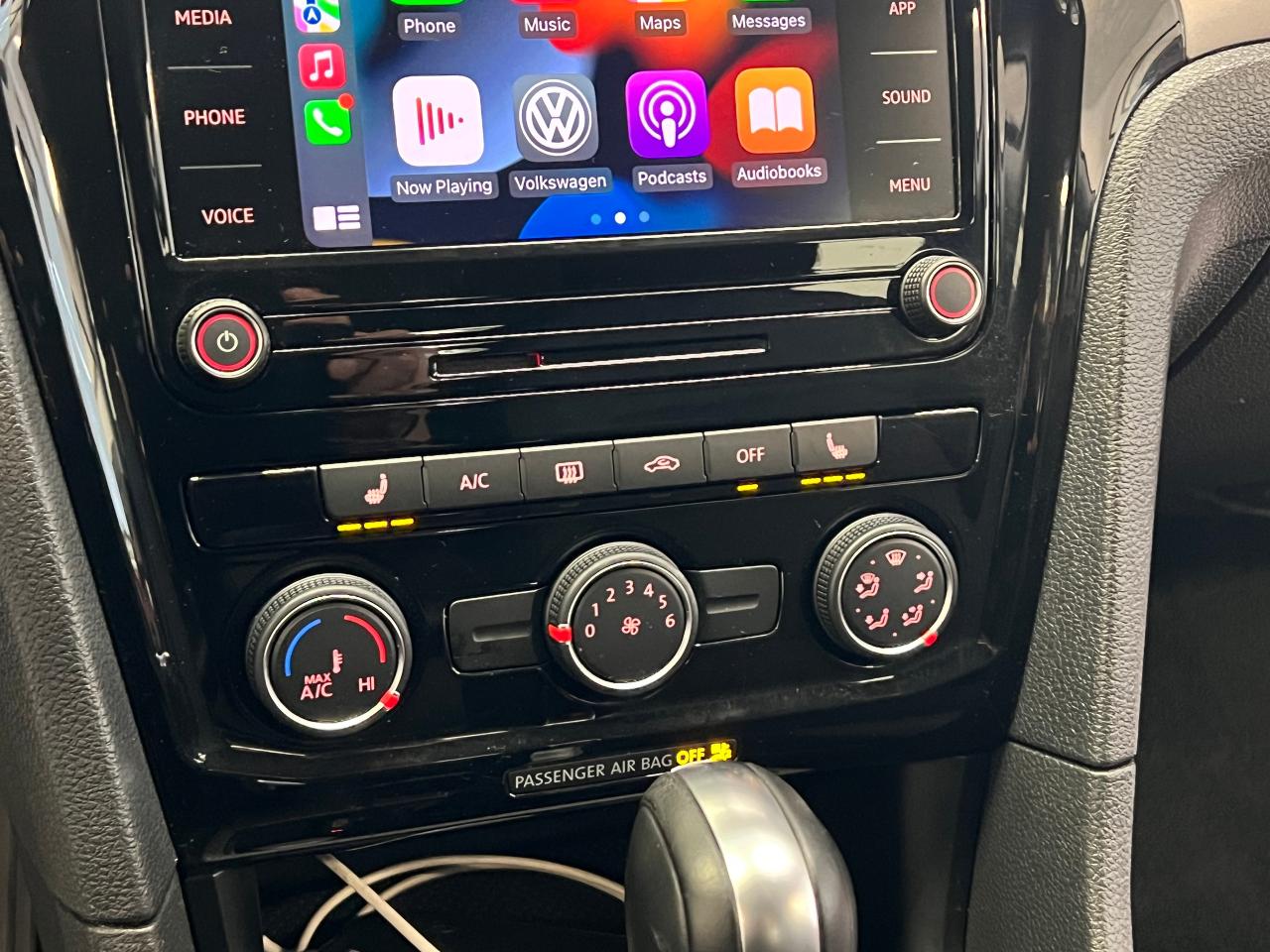 2020 Volkswagen Passat Comfortline+New Tires+ApplePlay+CAM+CLEAN CARFAX - Photo #37