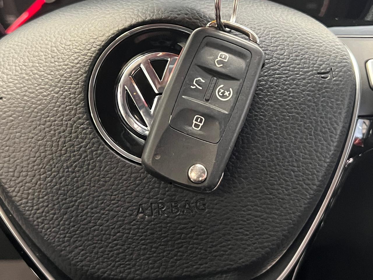 2020 Volkswagen Passat Comfortline+New Tires+ApplePlay+CAM+CLEAN CARFAX - Photo #16