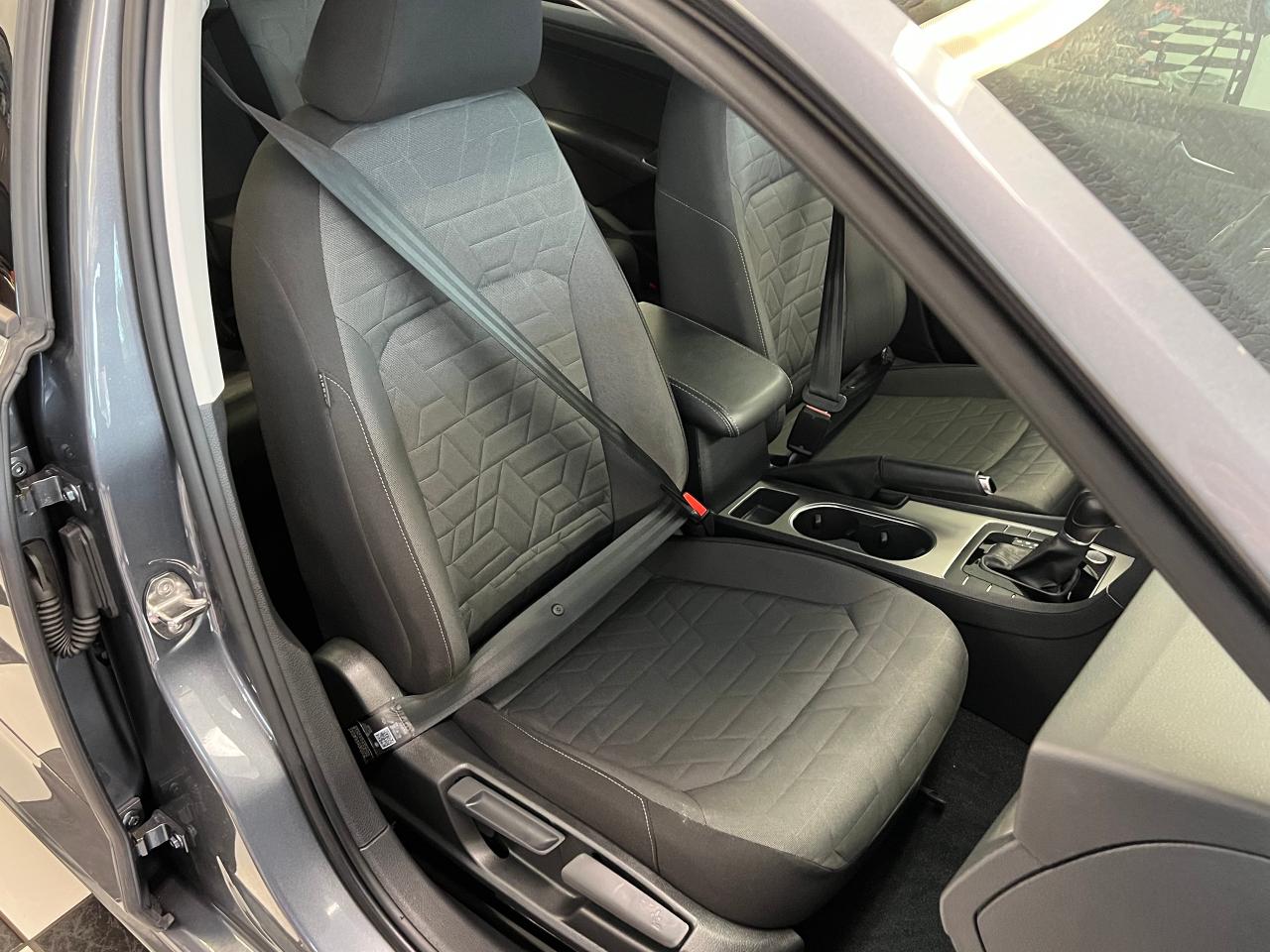 2020 Volkswagen Passat Comfortline+New Tires+ApplePlay+CAM+CLEAN CARFAX - Photo #23