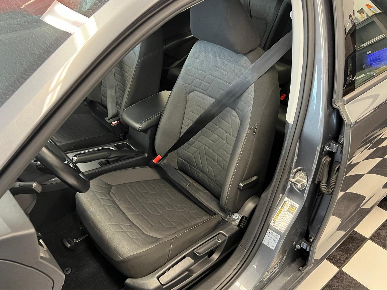 2020 Volkswagen Passat Comfortline+New Tires+ApplePlay+CAM+CLEAN CARFAX - Photo #20