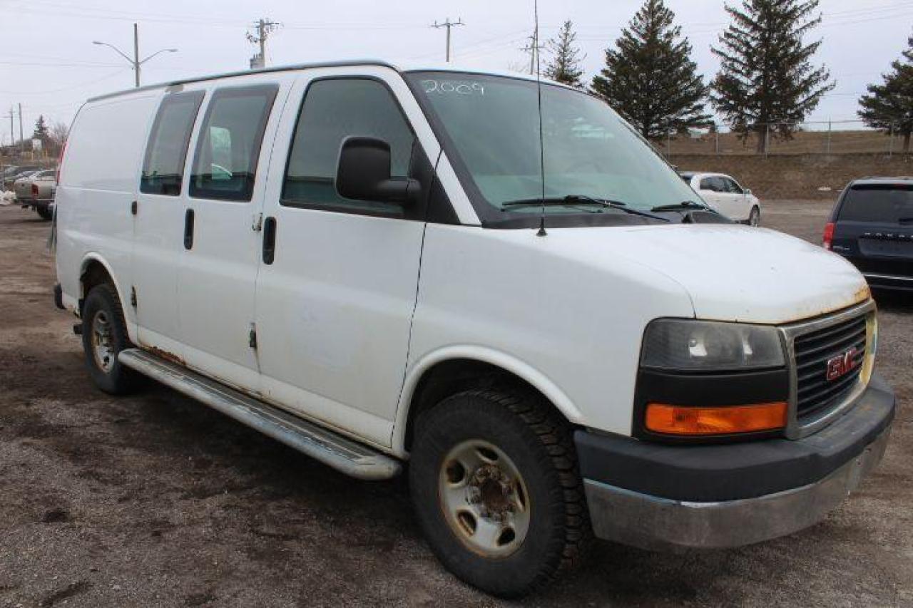 2009 GMC Savana  Photo