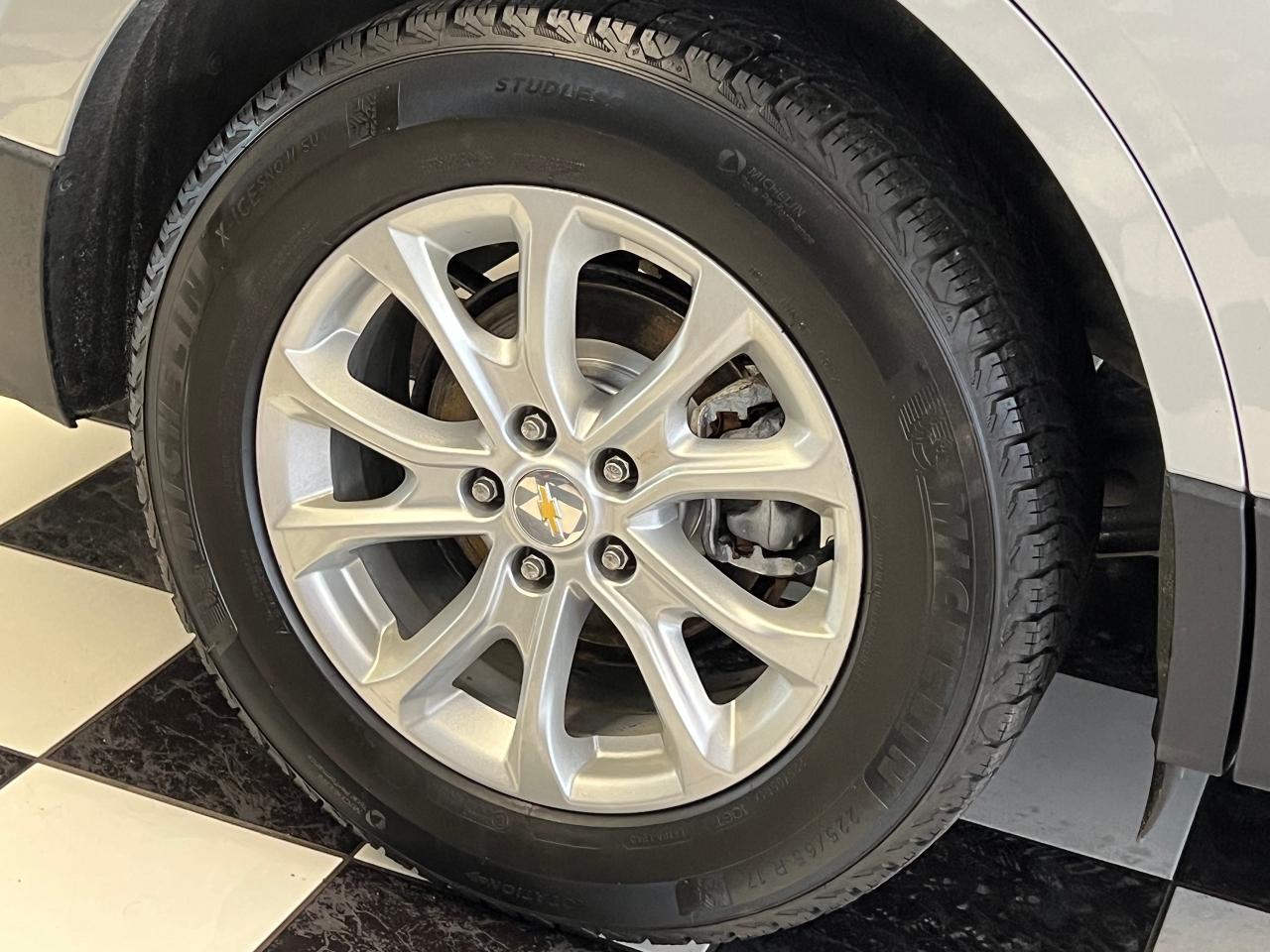 2018 Chevrolet Equinox LS+Camera+Remote Start+ApplePlay+CLEAN CARFAX Photo108