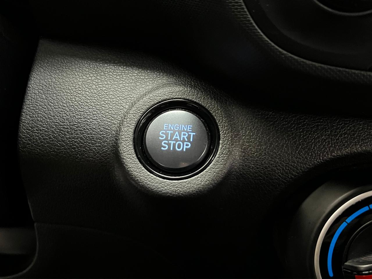 2020 Hyundai Venue Preferred+Camera+ApplePlay+HeatedSeats+CLEANCARFAX - Photo #48