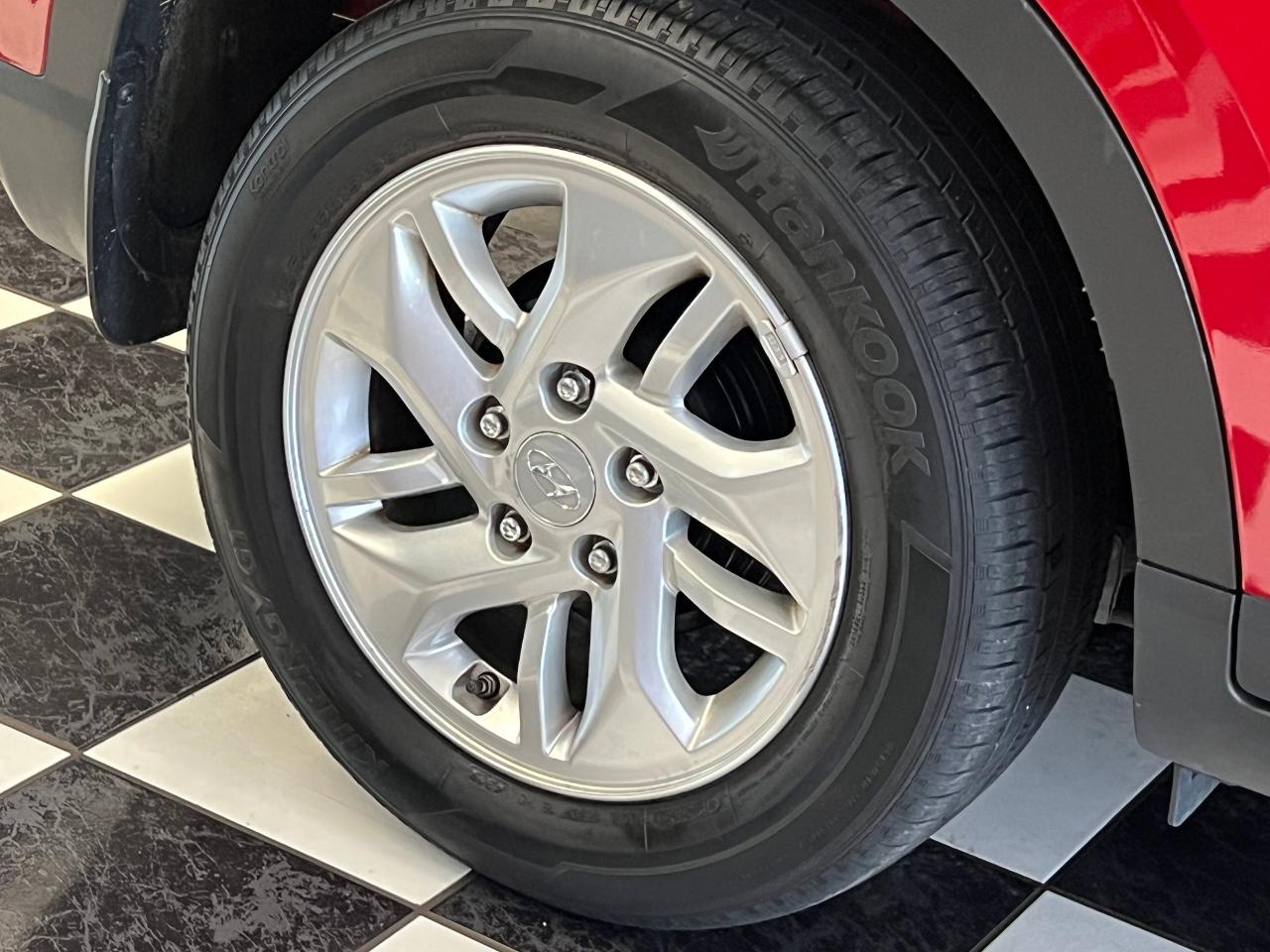 2020 Hyundai Venue Preferred+Camera+ApplePlay+HeatedSeats+CLEANCARFAX - Photo #51