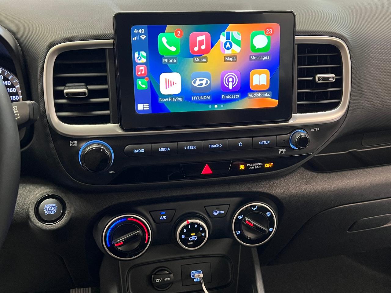 2020 Hyundai Venue Preferred+Camera+ApplePlay+HeatedSeats+CLEANCARFAX - Photo #9