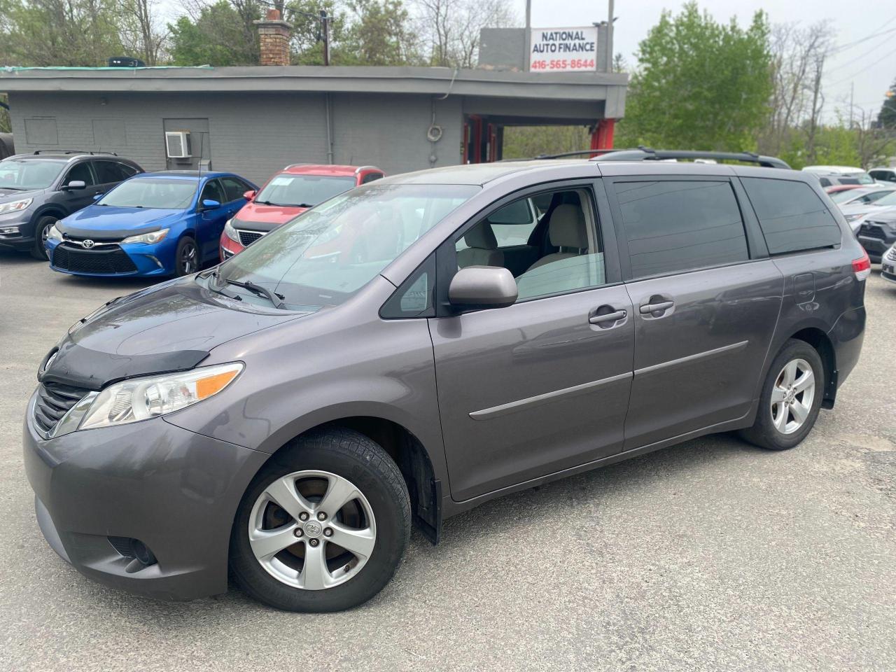 Used 2013 Toyota Sienna AWD,LE,B/U CAMERA,SAFETY+3YEARS WARRANTY INCLUDED for sale in Richmond Hill, ON