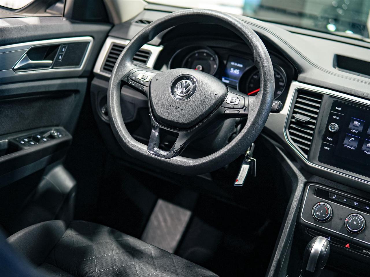 2018 Volkswagen Atlas ** SALE PENDING BY PUNEET ** Photo