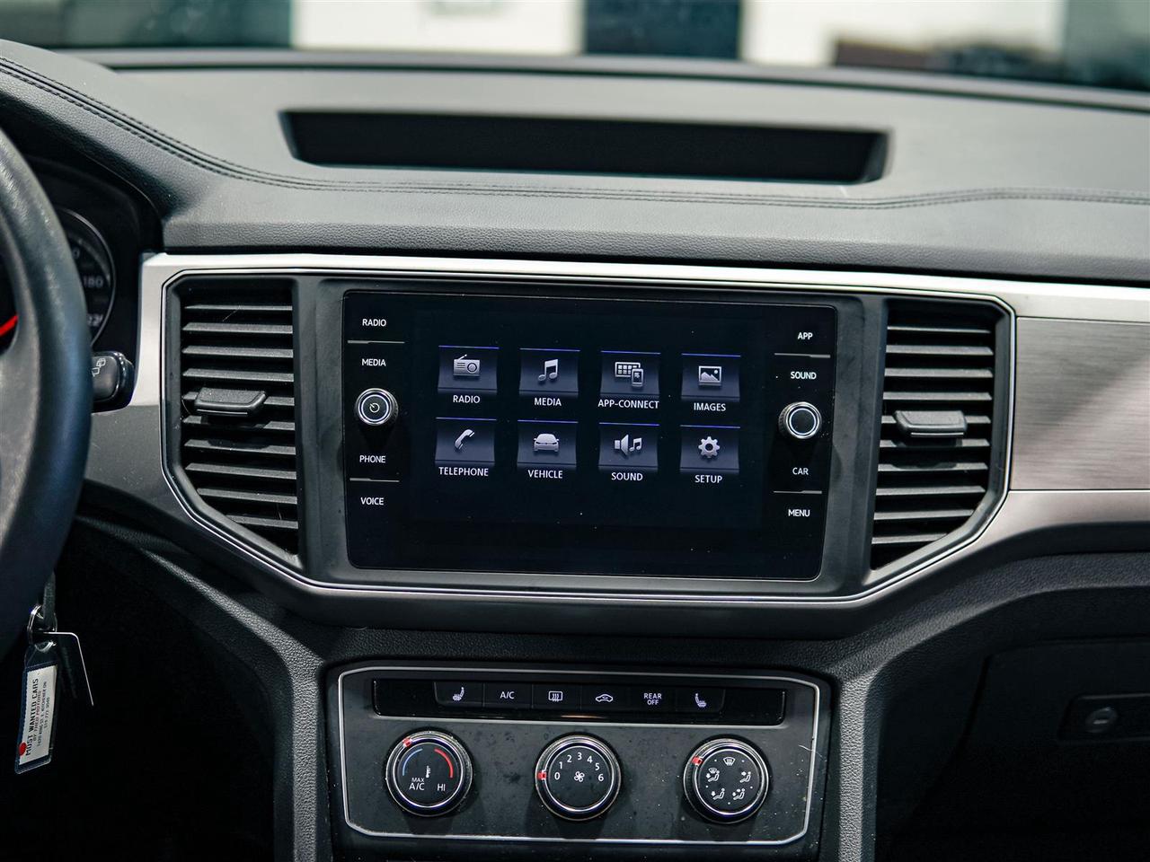 2018 Volkswagen Atlas ** SALE PENDING BY PUNEET ** Photo