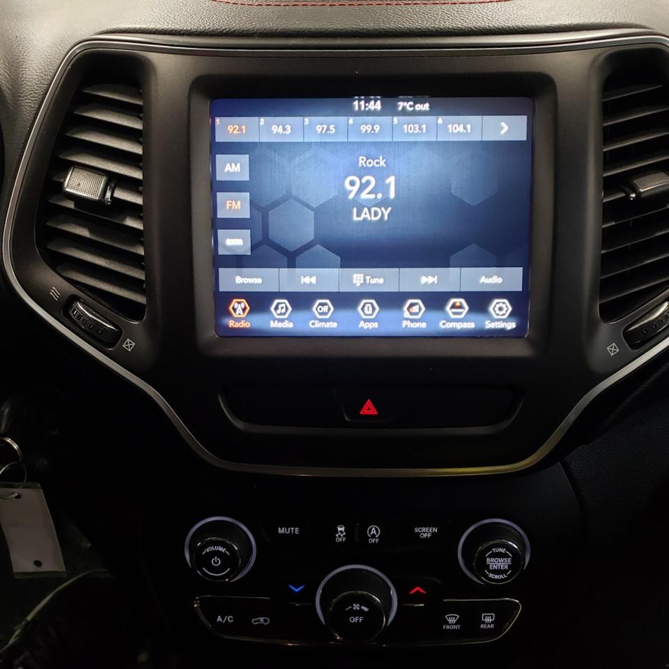 2020 Jeep Cherokee Trailhawk 4X4 - Photo #8