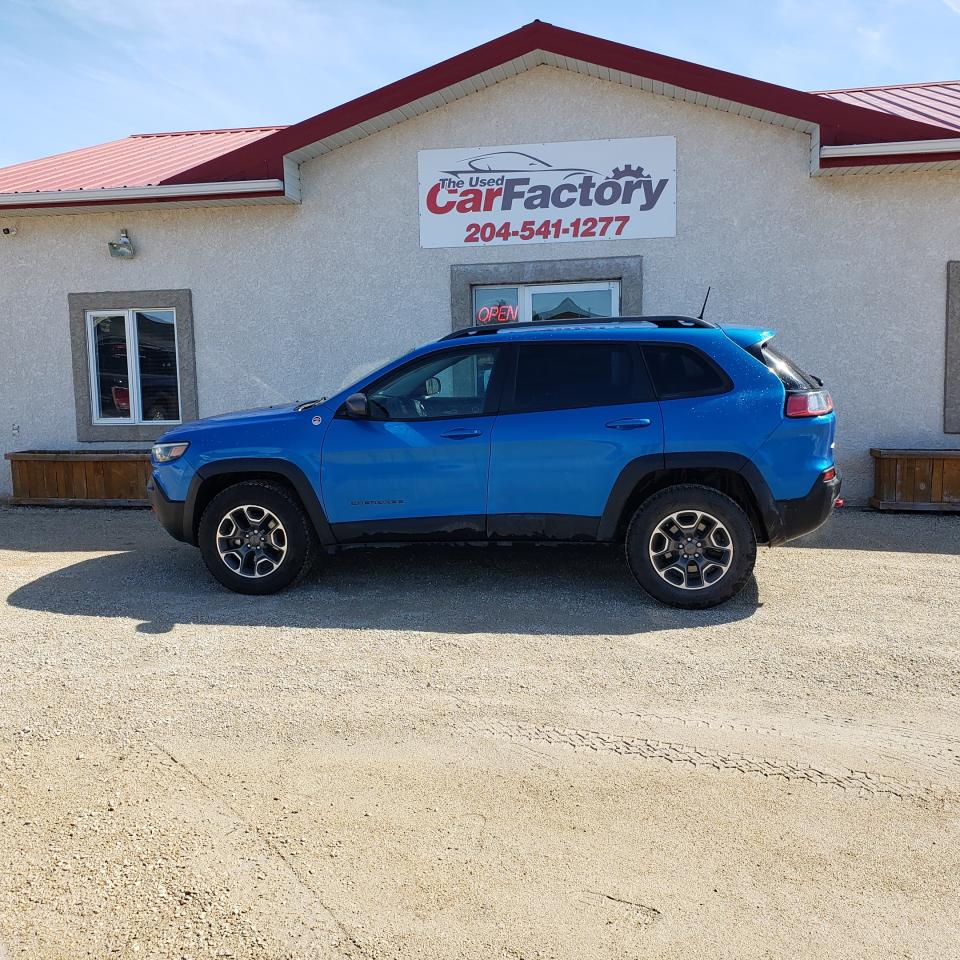 Used 2020 Jeep Cherokee Trailhawk 4X4 for sale in Oakbank, MB