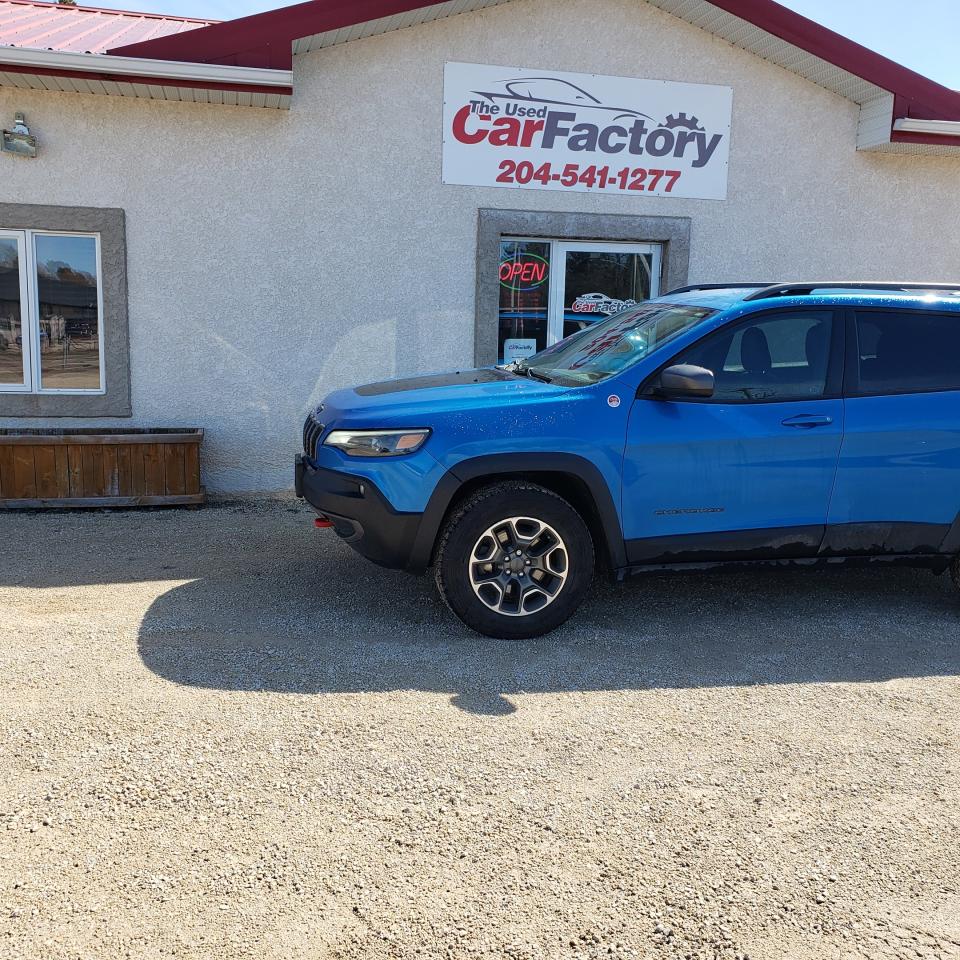 2020 Jeep Cherokee Trailhawk - Photo #2