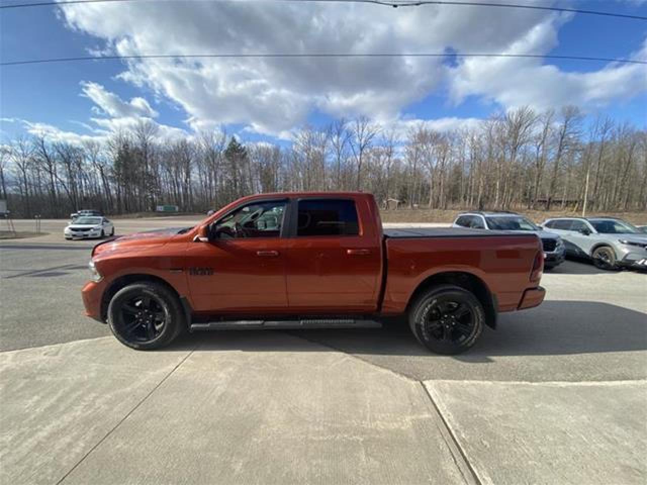 2017 RAM 1500 SPORT Photo2