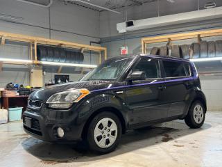 Used 2012 Kia Soul Heated Cloth Seats * Cruise Control * Steering Wheel Controls * Hands Free Calling * AM/FM/SXM/USB/Aux/Bluetooth * Traction Control * for sale in Cambridge, ON
