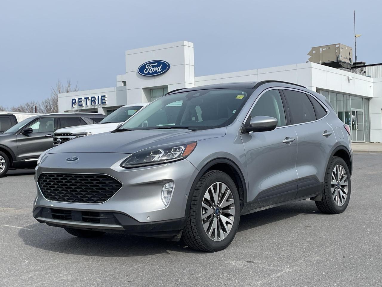 Used 2021 Ford Escape Titanium AWD for sale in Kingston, ON