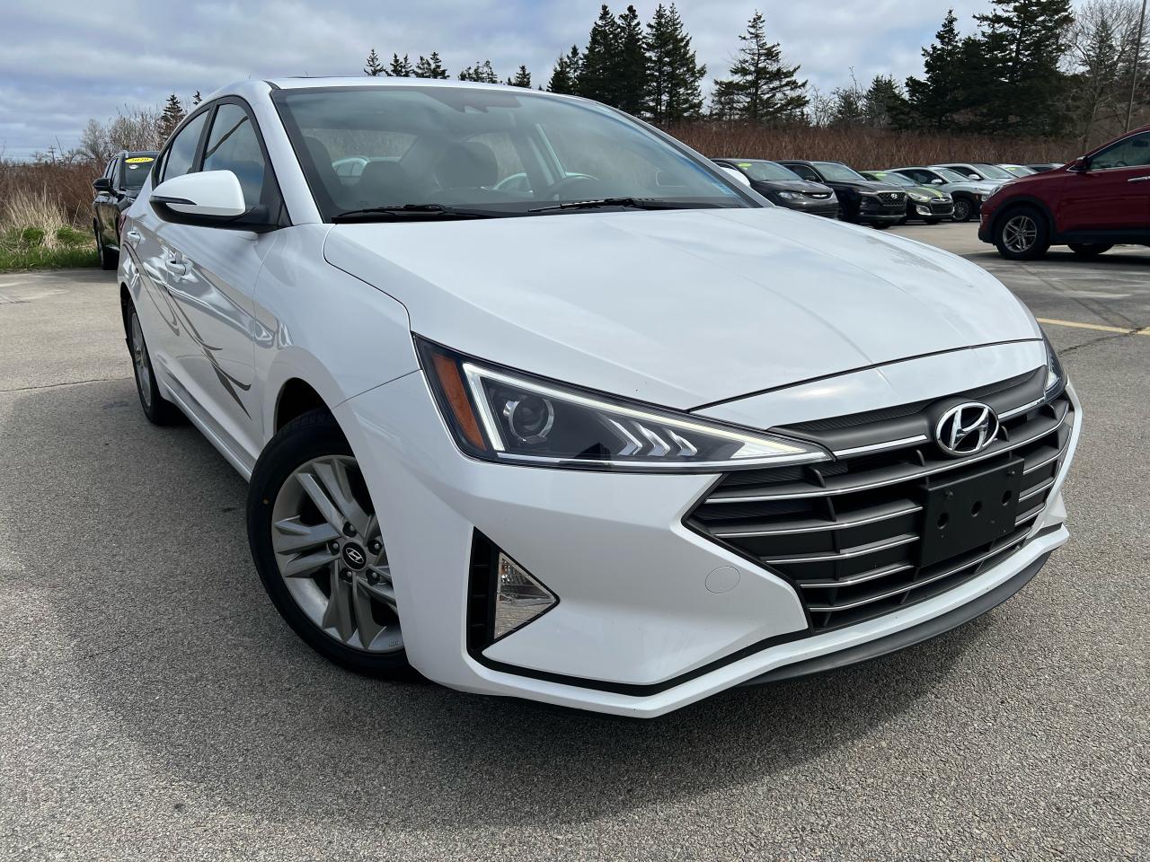 2020 Hyundai Elantra Sun & Safety Photo1