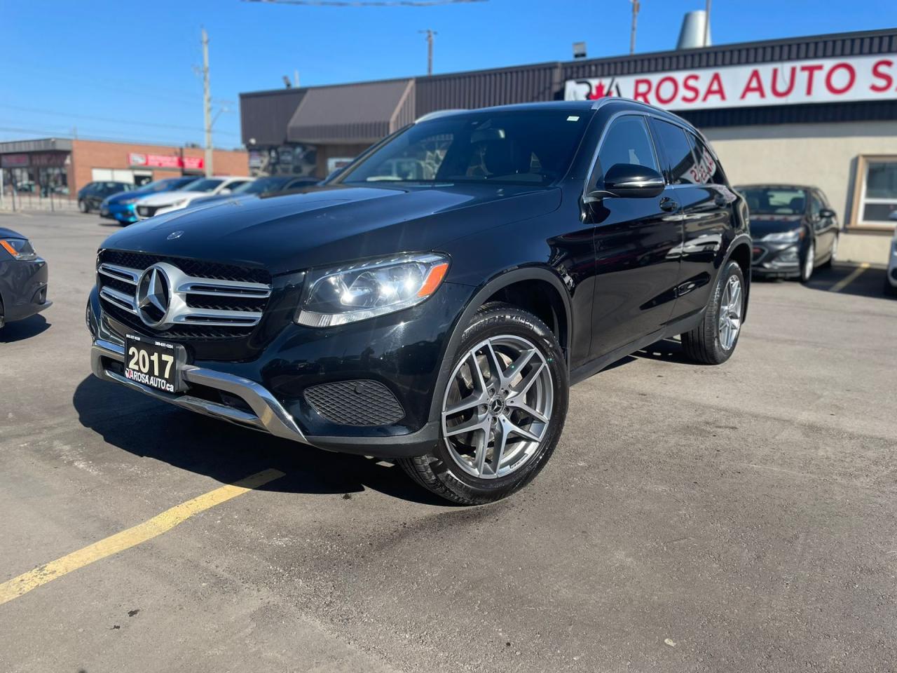 2017 Mercedes-Benz GL-Class 4MATIC GLC 300 NAVIGATION PANORAMIC BLIND SPOT Photo2