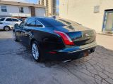 Photo of Green 2013 Jaguar XJ