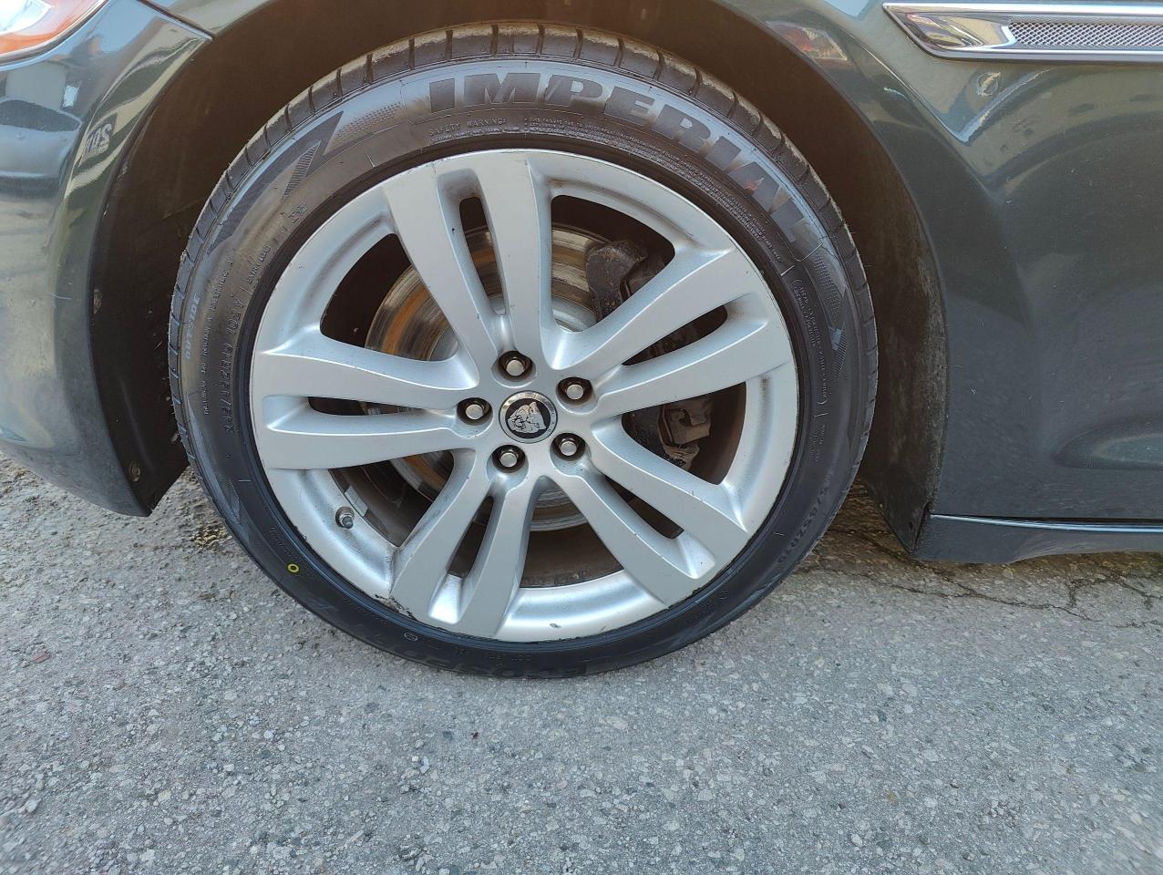 2013 Jaguar XJ XJL PORTFOLIO AWD • Loaded! - Photo #6