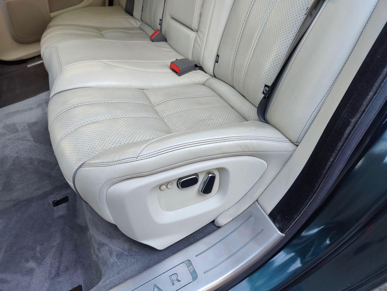 2013 Jaguar XJ XJL PORTFOLIO AWD • Loaded! - Photo #12