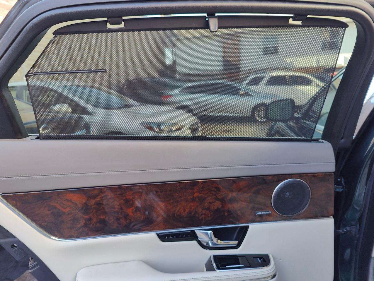 2013 Jaguar XJ XJL PORTFOLIO AWD • Loaded! - Photo #18