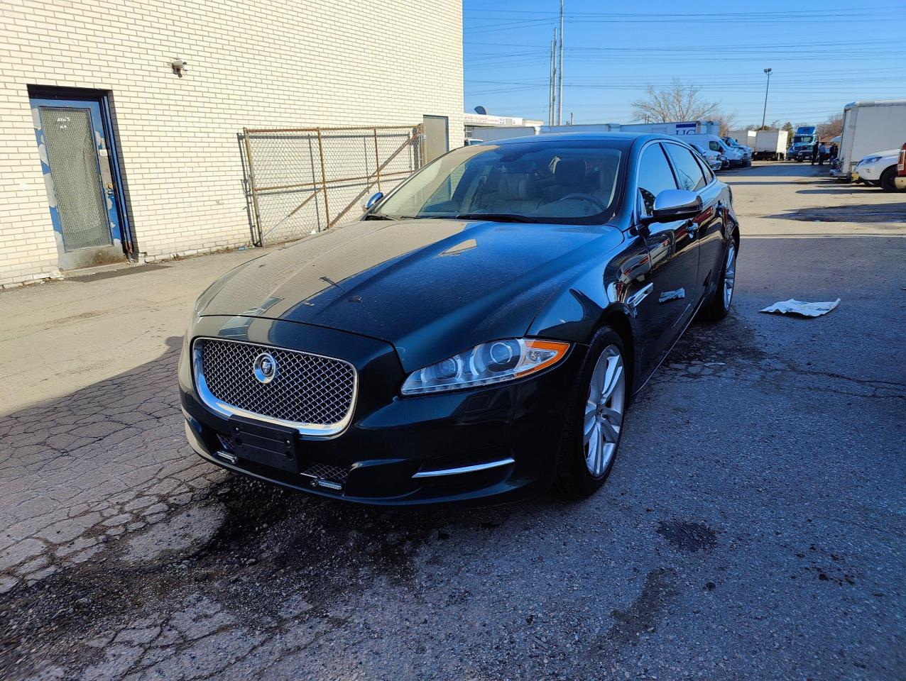 2013 Jaguar XJ XJL PORTFOLIO AWD • Loaded! - Photo #24