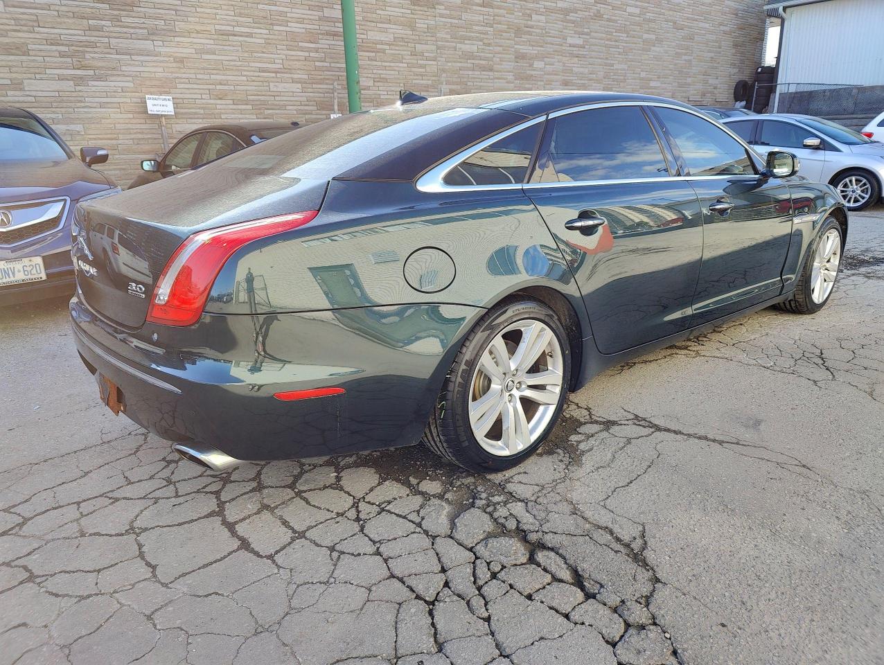 2013 Jaguar XJ XJL PORTFOLIO AWD • Loaded! - Photo #35