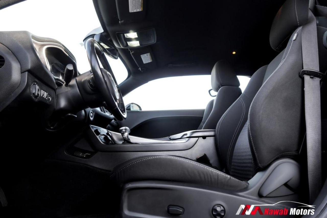 2016 Dodge Challenger SXT|V6|UPGRADED EXHAUST|UCONNECT|ALLOYS| Photo3